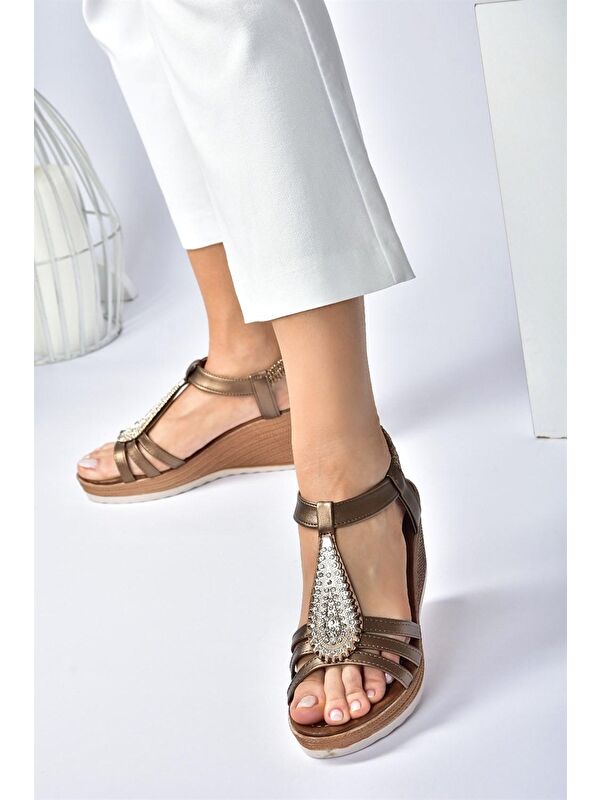 Bakır Taşlı Dolgu Topuklu Günlük Kadın Sandalet M258316109 - Görsel 3