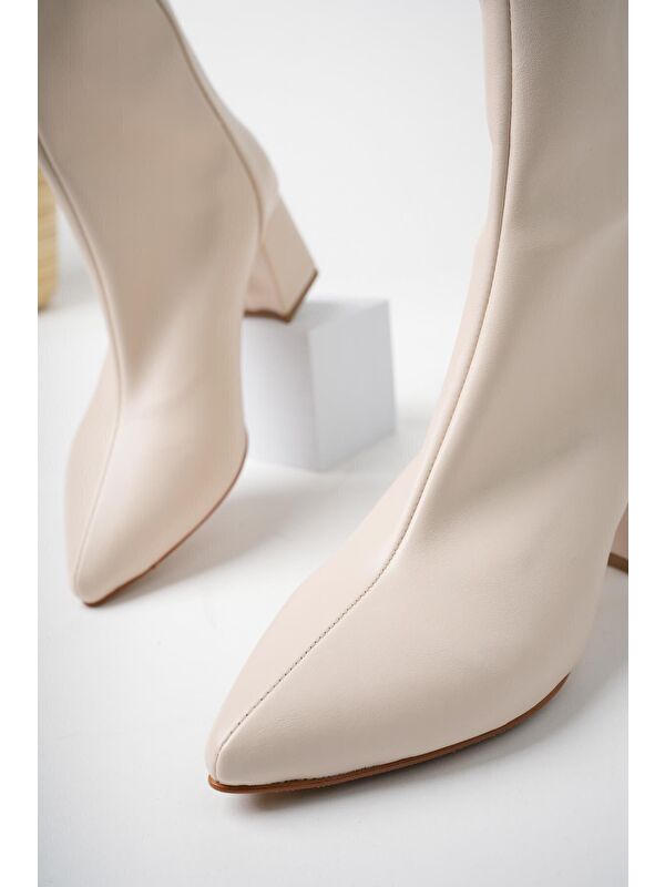 DARJA Sivri Burun Arkadan Fermuarlı Kadın Topuklu Bot - Görsel 4