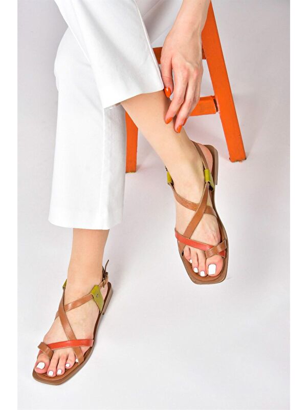 Multi Hakiki Deri Parmak Arası Kadın Sandalet M291841203 - Görsel 4