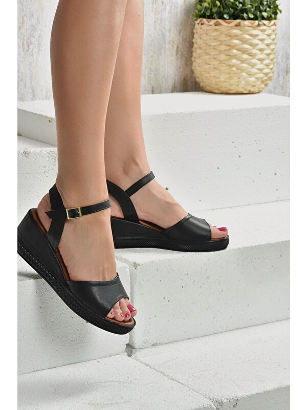 K674605409 Siyah Dolgu Taban Kadın Ayakkabı - Görsel 5