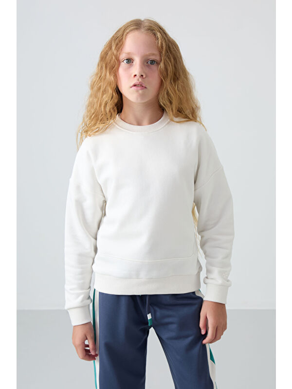 Tommylife Ekru Pamuklu İçi Tüylü Yumuşak Dokulu Oversize Nakışlı Kız Çocuk Sweatshirt - 75150