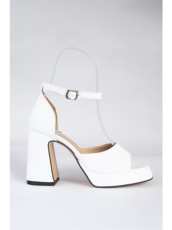 Beyaz Kalın Platform Topuklu Kadın Ayakkabı K404100209 - Görsel 6