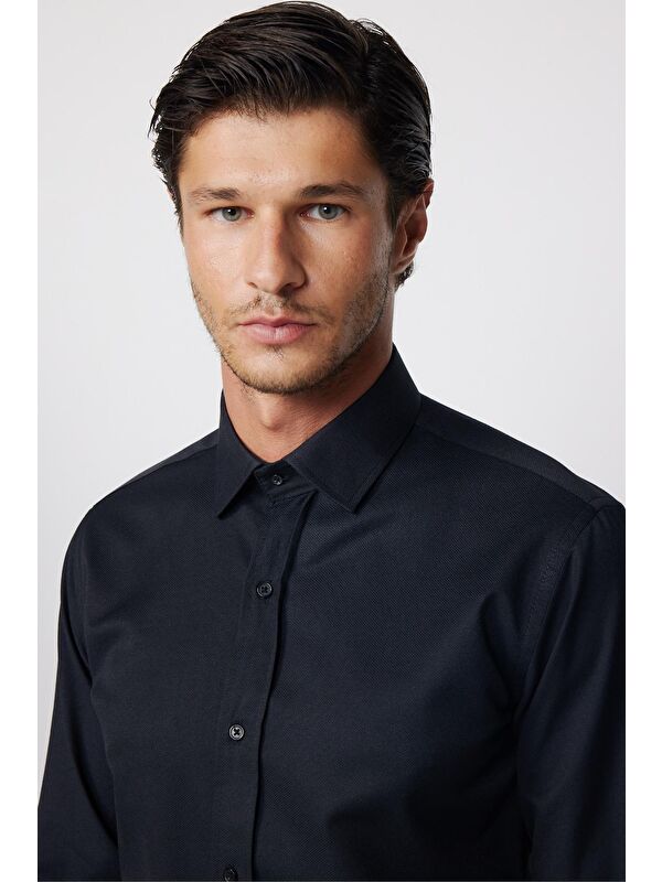 TUDORS Modern Slim Fit Pamuklu Kolay Ütü Armürlü Siyah Erkek Gömlek