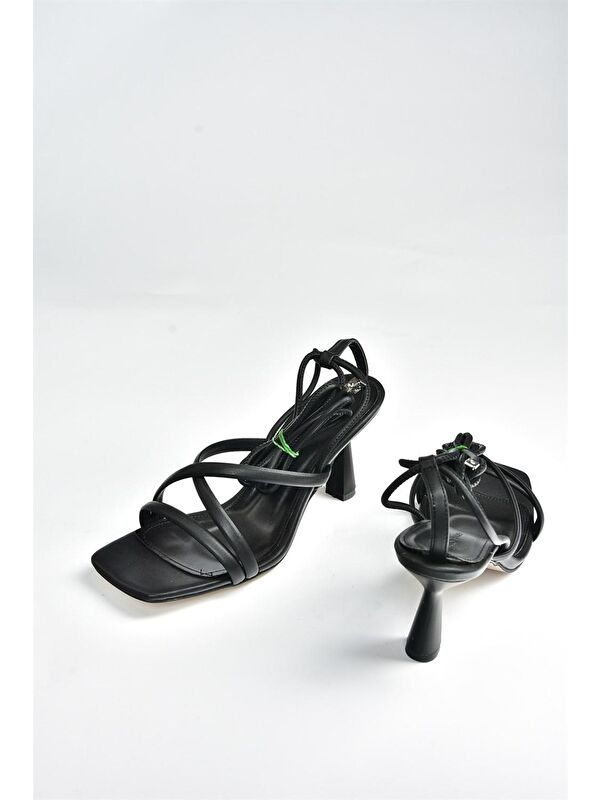 Siyah Bilek Bağlamalı Kadın Topuklu Ayakkabı K404070209 - Görsel 4