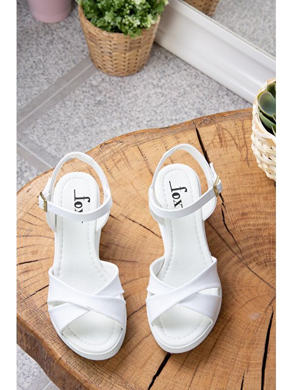 K674305009 Beyaz Dolgu Taban Kadın Ayakkabı - Görsel 4