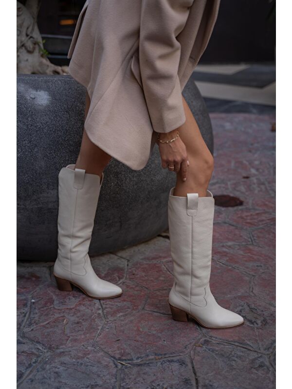 Bej Kadın Gerçek Deri Topuklu Ve İşlemeli Kovboy Çizme - Görsel 3