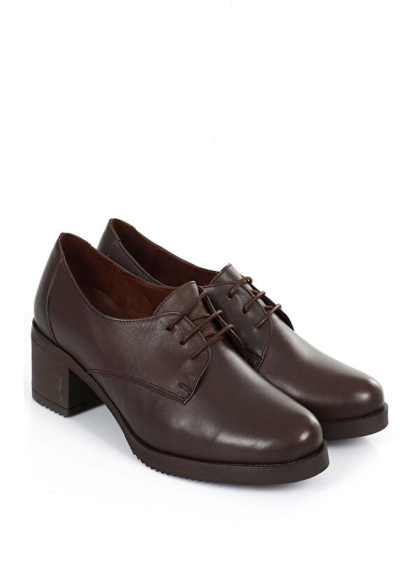 KAHVERENGİ Hakiki Deri Yuvarlak Burun Orta Topuklu Bağcıklı Kadın Ayakkabı 24230 - Görsel 5