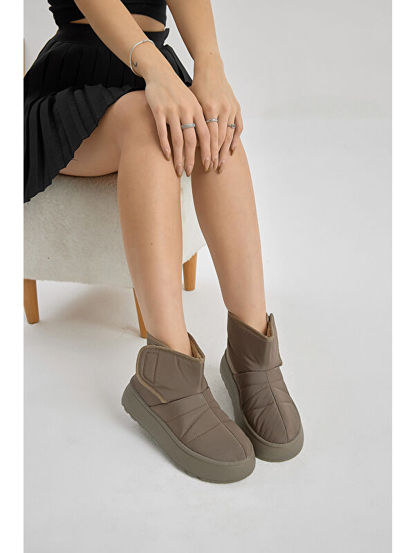 Tonny Black Bej Tonny Black Kalin Poli Kadın Taban İçi Kürklü Cırtlı Bot