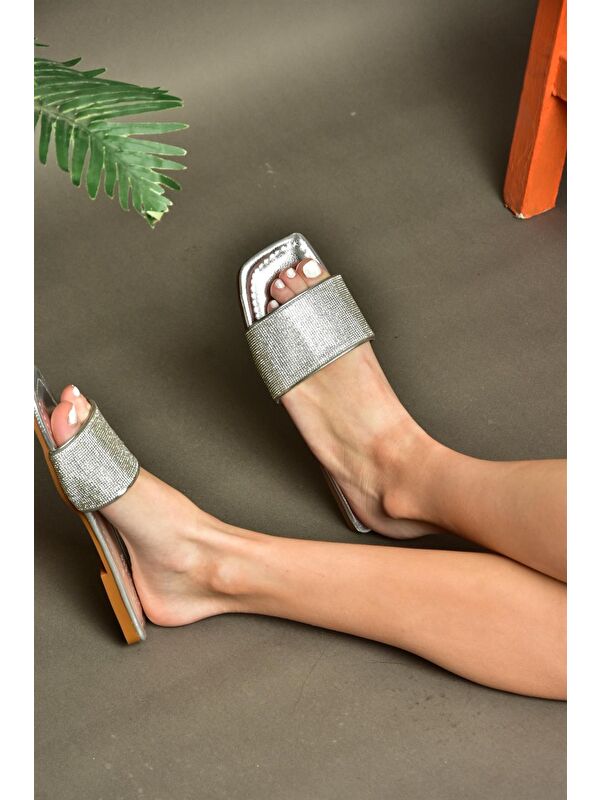 P820038614 Gümüş Kadın Terlik - Görsel 2