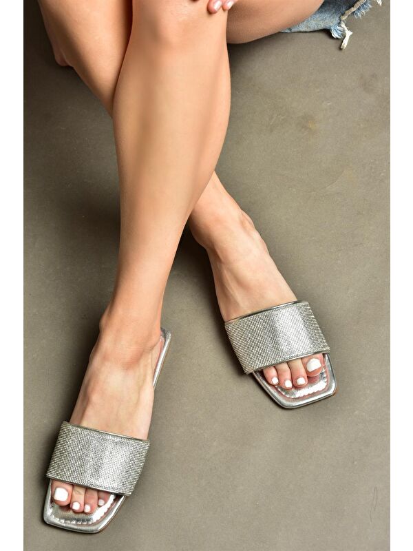 P820038614 Gümüş Kadın Terlik - Görsel 6