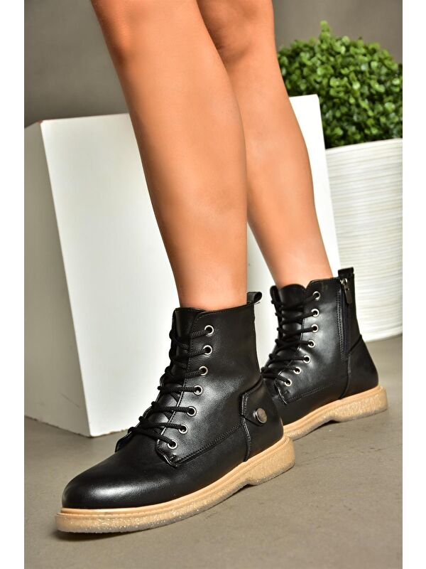R3748216 Siyah Kadın Bot - Görsel 2