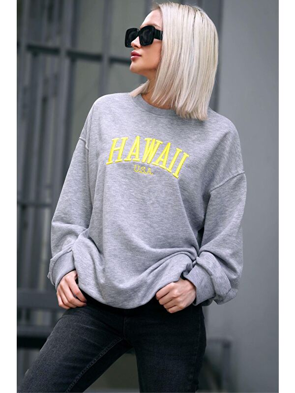 Madmext Gri Bisiklet Yaka Baskılı Sweatshirt Mg1922