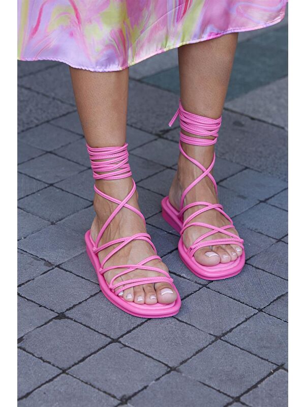 Sarma Bağcıklı Puf Sandalet Fuşya - Görsel 4