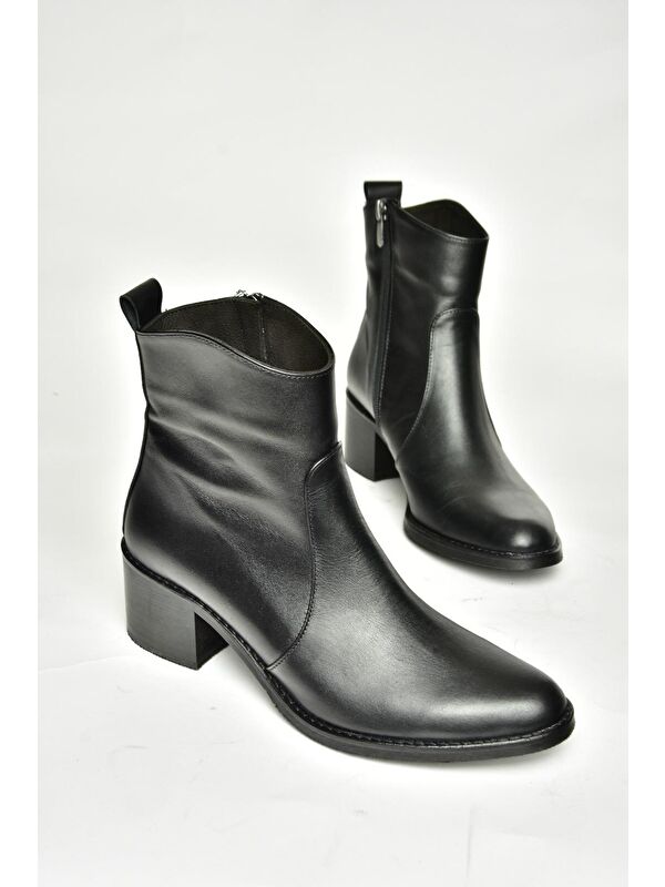 T654043803 Siyah Kadın Bot - Görsel 4