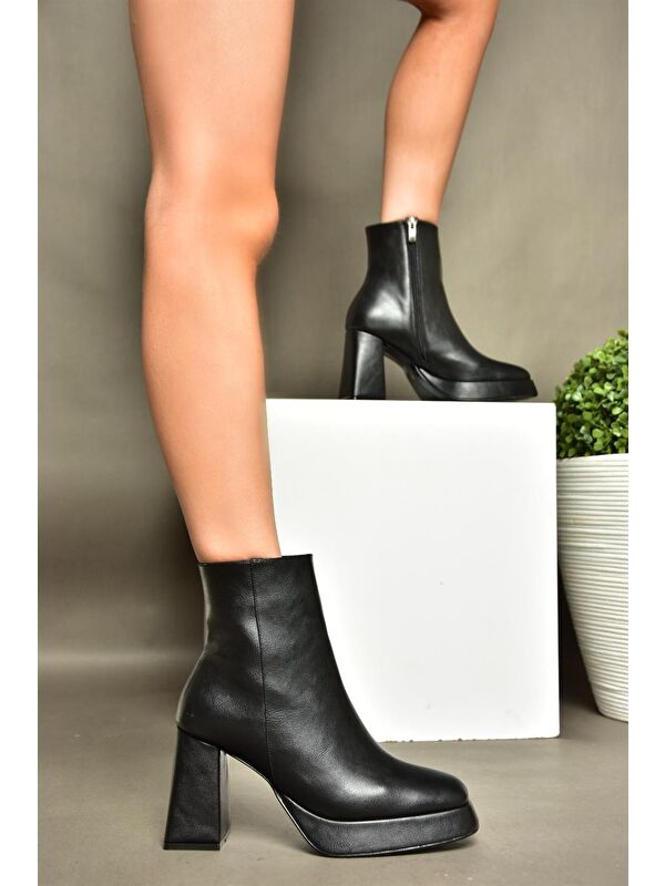 R2822302 Siyah Kadın Bot - Görsel 2