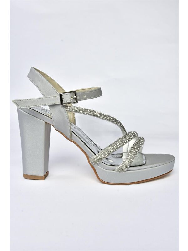 P246031704 Gümüş Kumaş Kalın Topuklu Kadın Abiye Ayakkabı - Görsel 6