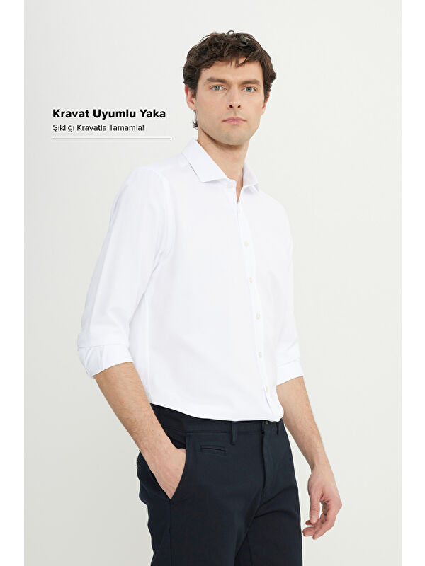 AC&Co / Altınyıldız Classics Erkek Beyaz Kolay Ütülenebilir Slim Fit Dar Kesim İtalyan Yaka Armürlü Basic Gömlek