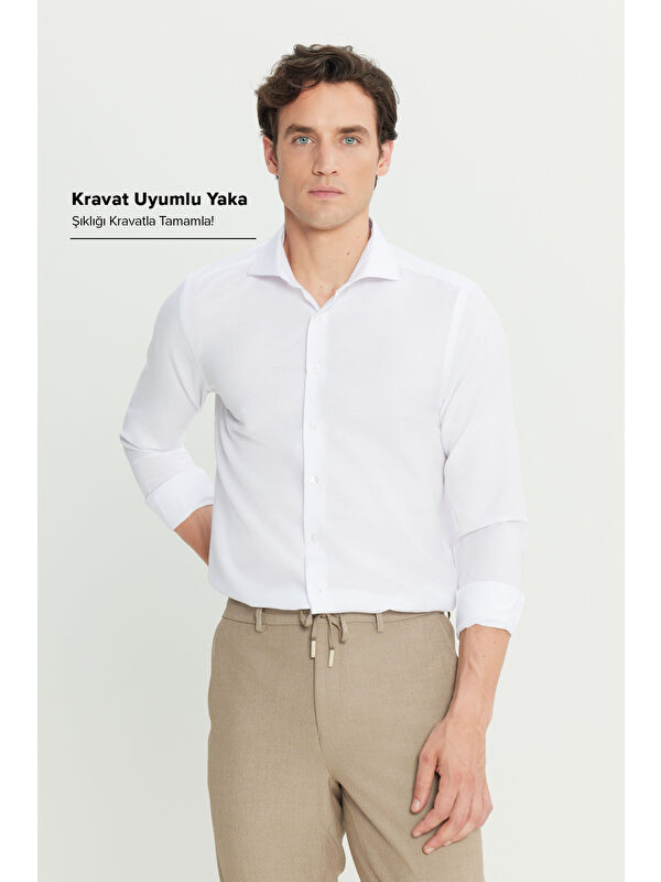 AC&Co / Altınyıldız Classics Erkek Beyaz Tailored Slim Fit Dar Kesim Küçük İtalyan Yaka Armürlü Oxford Gömlek