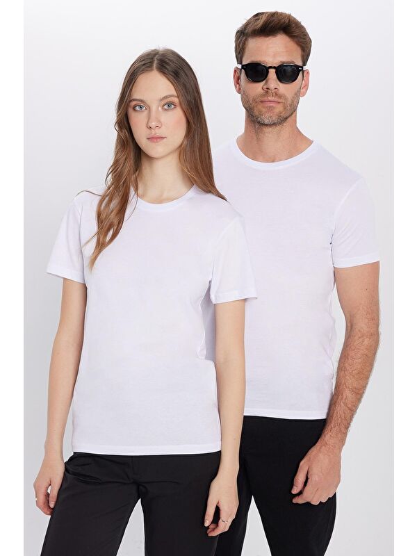 TUDORS Unisex Slim Fit Dar Kesim %100 Pamuk Yumuşak Dokulu Beyaz Bisiklet Yaka Büyük Beden Tişört