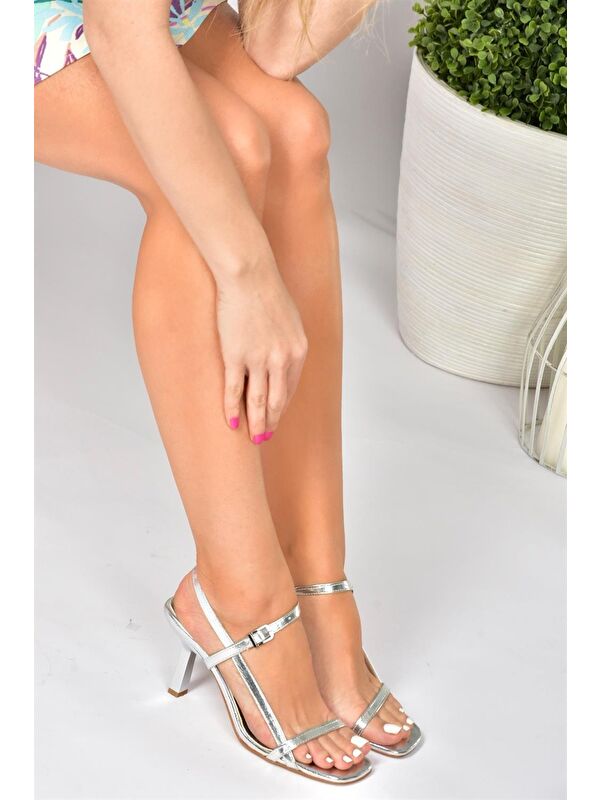 Gümüş İnce Bantlı Kadın Topuklu Ayakkabı P518870309 - Görsel 2