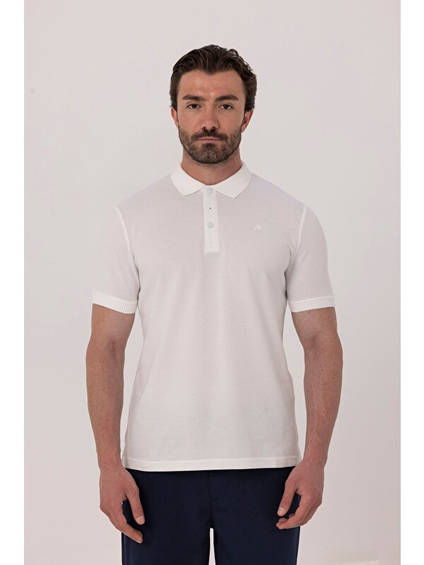 Sabri Özel Ekru %100 Pamuk Patlı Polo Yaka Regular Fit T-Shirt