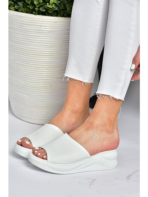 P713330409 Beyaz Kadın Terlik - Görsel 3