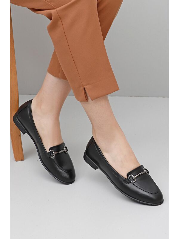 Hakiki Deri Yuvarlak Burun Düz Taban Tokalı Kadın Babet 24162 - Görsel 3