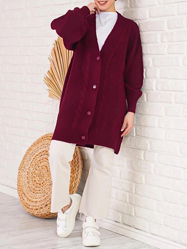 Hazelin Kadın Bordo Saç Örgü Desen Uzun Düğmeli Rahat Kesim Triko Hırka HZL23W-BD1100691