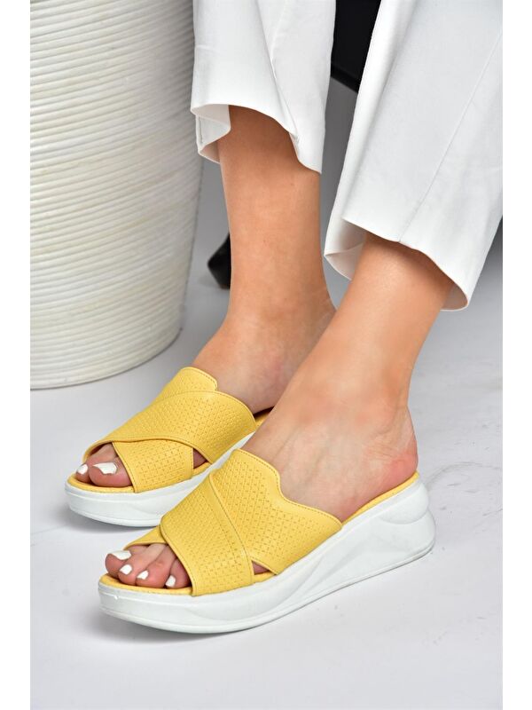 P713030609 Sarı Kadın Terlik - Görsel 2