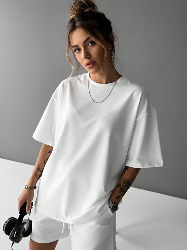 Trendseninle Basic %100 Organik Pamuk Relaxed Fit Yuvarlak Yaka Tişört Beyaz