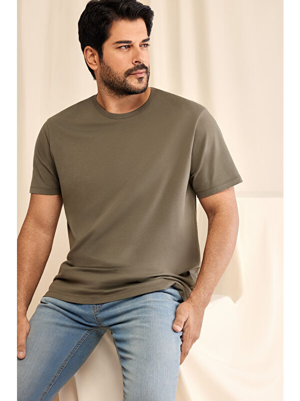 AC&Co / Altınyıldız Classics Erkek Haki Slim Fit Dar Kesim %100 Pamuk Bisiklet Yaka Kısa Kollu Tişört