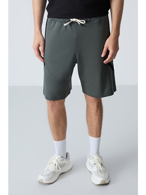 Tommylife Haki Pamuklu Kalın Yumuşak Dokulu Standart Fit Basic Erkek Şort  - 81281
