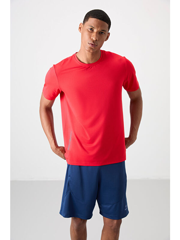 Tommylife Kırmızı Polyester Nefes Alan Dokulu İnce Esnek Standart Fit Erkek Performans Tişört - 88388
