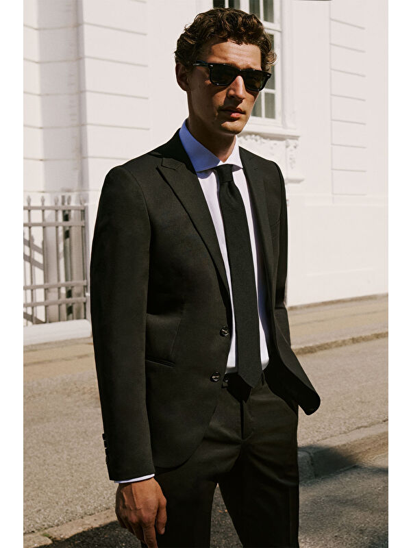 Altınyıldız Classics Erkek Siyah Ekstra Slim Fit Dar Kesim Kırlangıç Yaka Takım Elbise