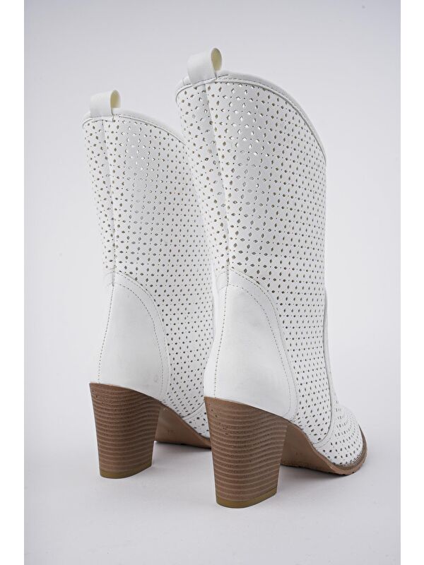 İndiana Kadın Lazer Kesim Şık Tarz ve Rahat Kovboy Yazlık Çizme - Görsel 6