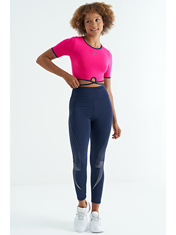Tommylife Fuşya Bel Bağlama Detaylı O Yaka Standart Kalıp Dalgıç Kumaş Kadın Crop Tişört - 97266