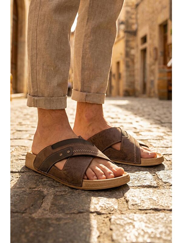 Gezer Gezer Kahverengi Erkek Yazlık Suni Deri Rahat Taban Günlük Terlik LC Waikiki'de! Kahverengi - 2. görsel