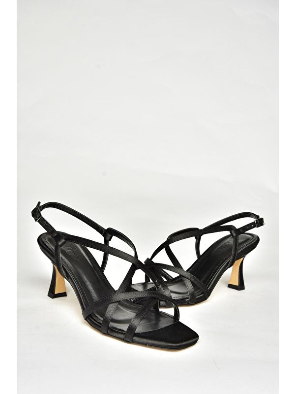 Siyah Kadın Topuklu Ayakkabı U5695197 - Görsel 4