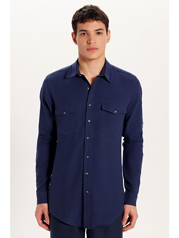 TUDORS Erkek Slim Fit Dar Kesim %100 Pamuk Keten Doku Çift Cep Spor Yaka Lacivert Gömlek