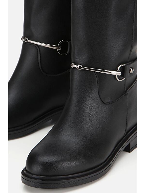 Yaya By Hotiç Kahverengi Yaya By Hotiç Yaya By Kadın Zincir Detaylı Çizme