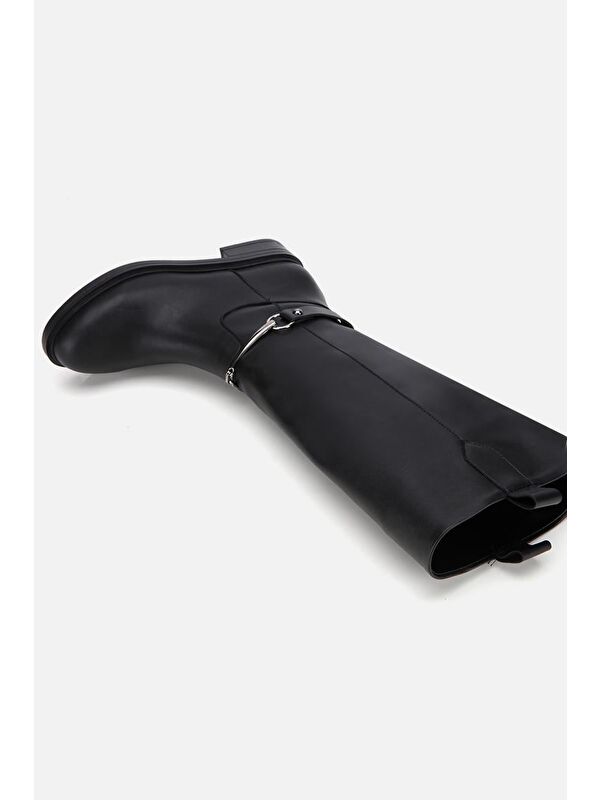 Yaya By Hotiç Kahverengi Yaya By Hotiç Yaya By Kadın Zincir Detaylı Çizme