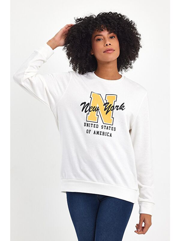 Süperlife Kadın Bisiklet Yaka Rahat Kalıp İçi Polarlı 3 İplik Kalın N Baskılı Sweatshirt SPR24SWK25