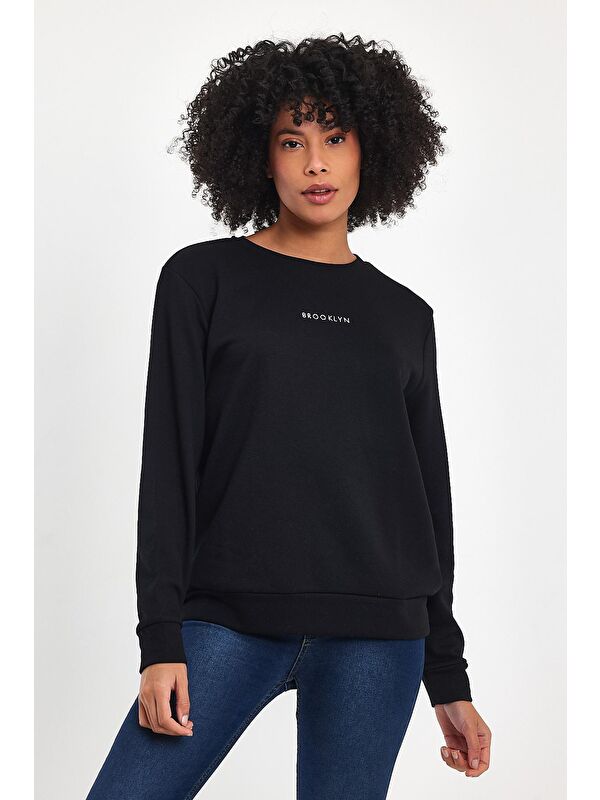 Süperlife Kadın Bisiklet Yaka Rahat Kalıp 3 iplik Kalın Orta Brooklyn Nakışlı Sweatshirt SPR24SWk34