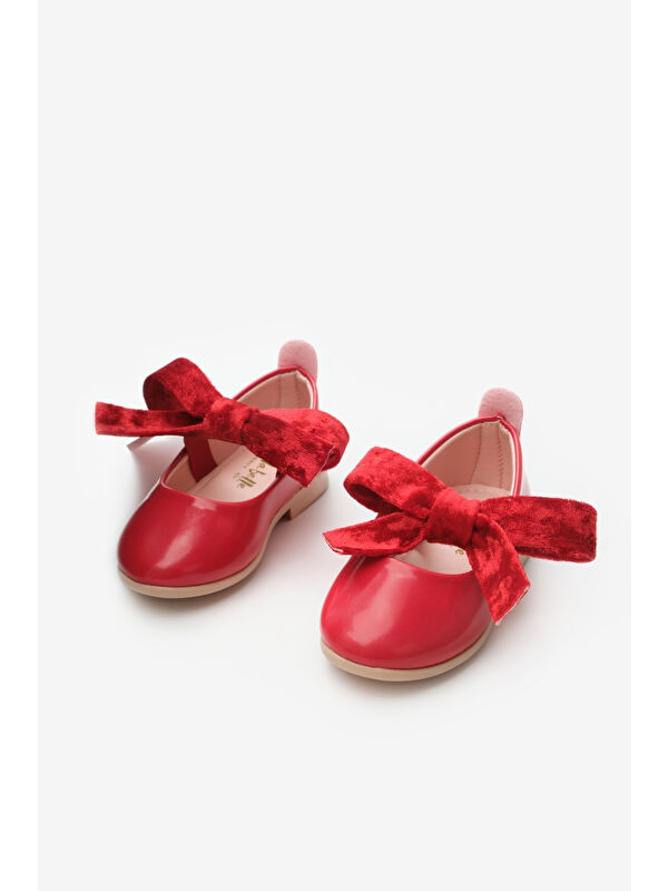 Kırmızı Rugan Kadife Fiyonklu Kız Çocuk Ayakkabı - Görsel 2