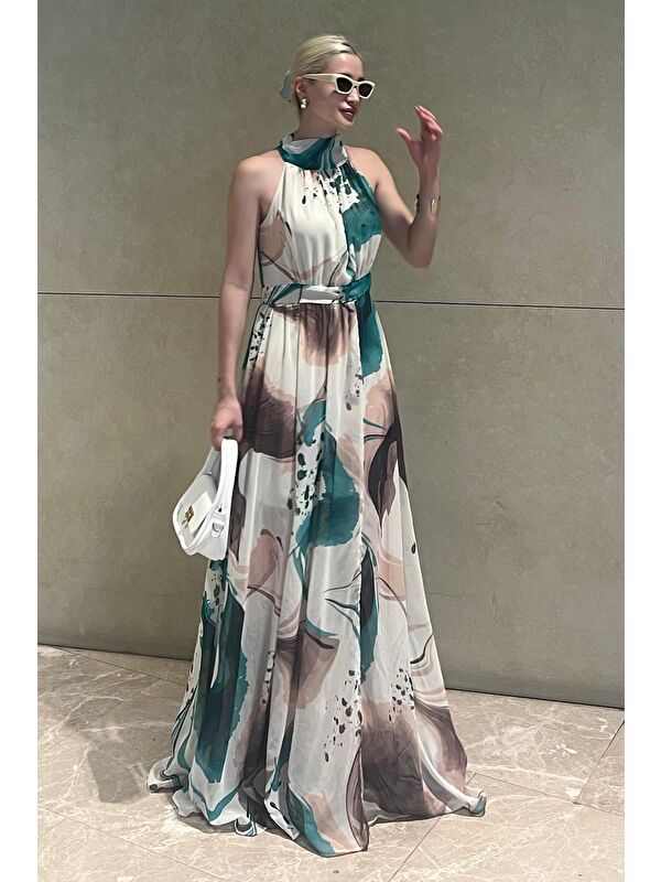Madmext Yeşil Halter Yaka Yırtmaç Detaylı Desenli Uzun Elbise Mg2162