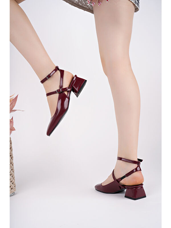 CHOPRA Kare Burun Çift Kemerli Bilekten Bağlamalı Arkası Açık Kısa Topuklu Ayakkabı - Görsel 6