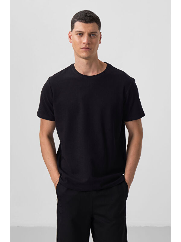 Tommylife Siyah Yüzeyi Dokulu Rahat Form Basic Erkek Tişört - 88436