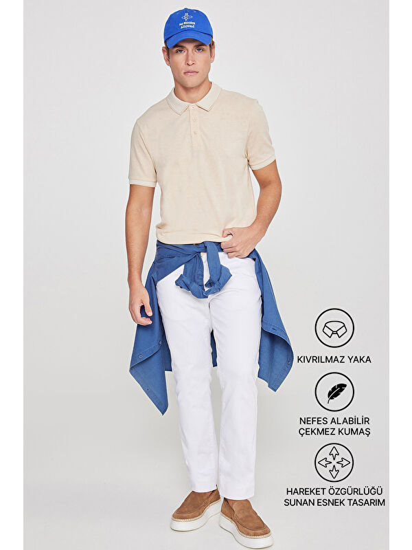 AC&Co / Altınyıldız Classics Erkek Açık Bej-Beyaz Slim Fit Dar Kesim Kıvrılmaz Polo Yaka Kısa Kollu Tişört