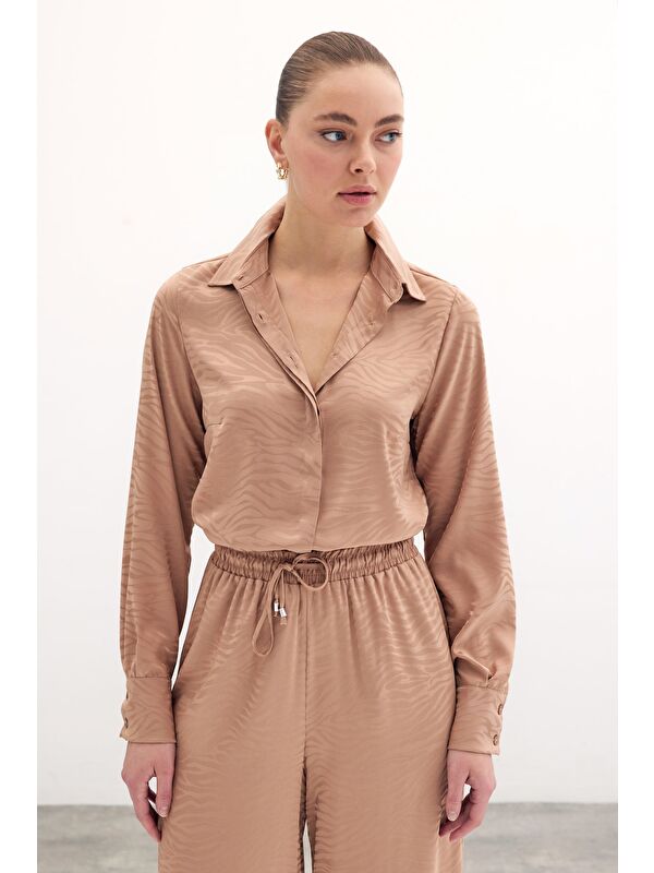 SATEEN Desenli Düz Klasik Gömlek - Camel