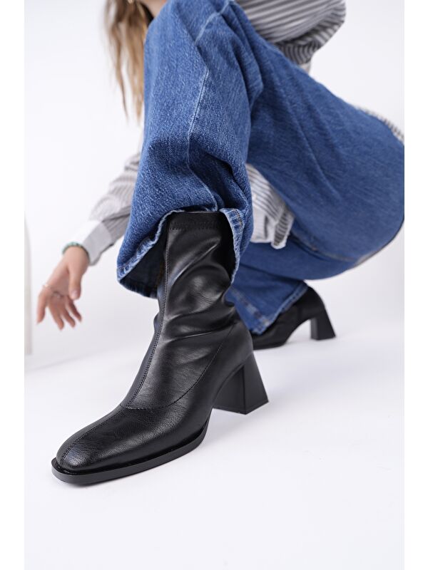 STORM Küt Burun Arkadan Fermuarlı Kadın Topuklu Bot - Görsel 5